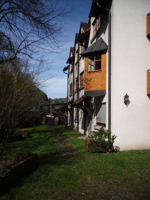 Pension - Gaestehaus Zum Pfaelzerwald Hinterweidenthal Екстериор снимка